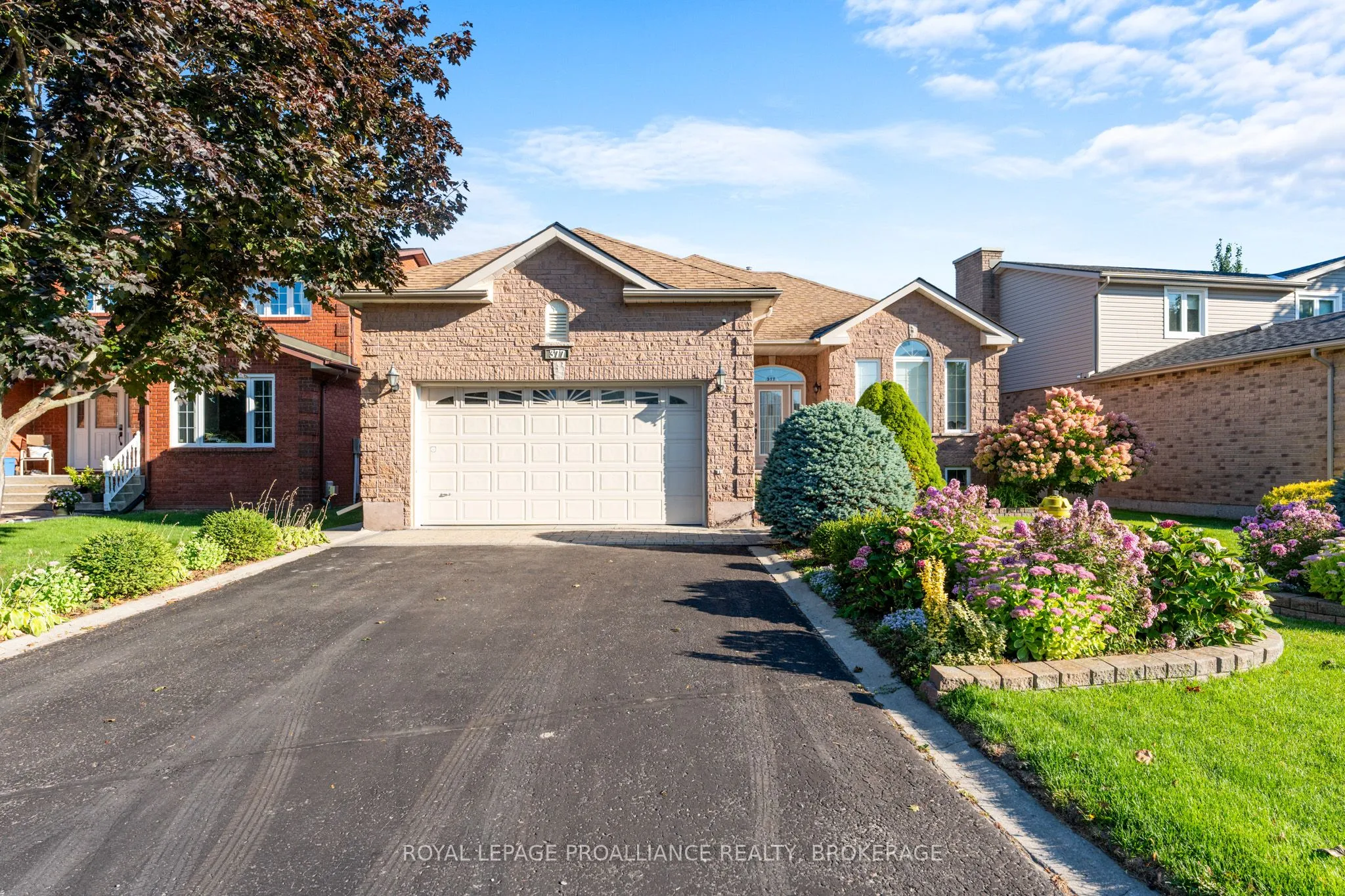 377 Briarwood Drive, ON K7M 7V2