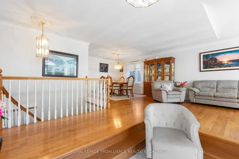 377 Briarwood Drive, ON K7M 7V2