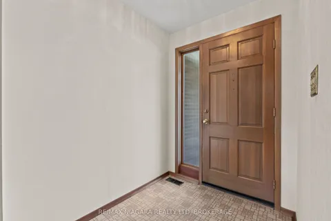 6628 Argyll Crescent, ON L2G 5E7