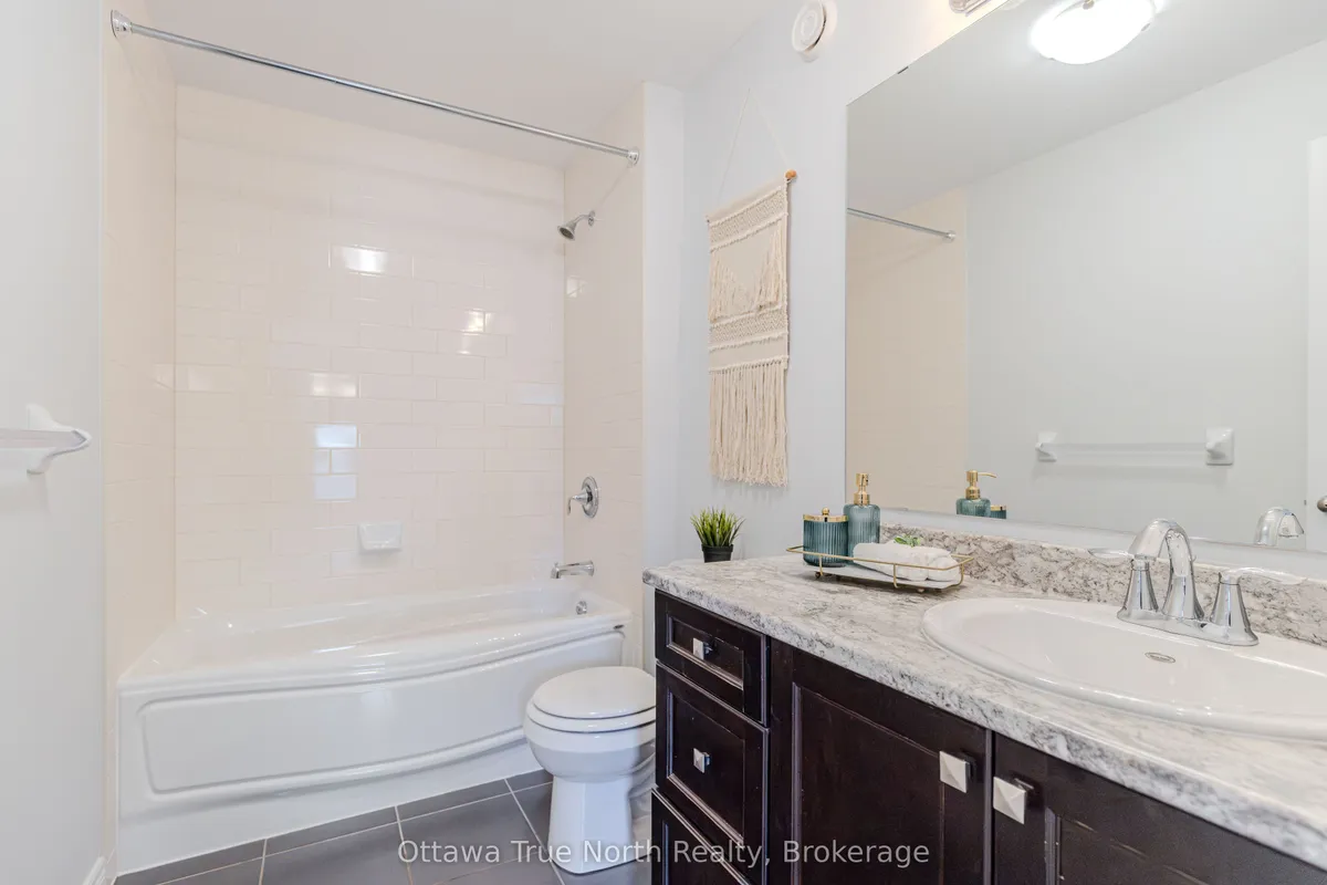 206 Ancaster Avenue, ON K2B 5B3