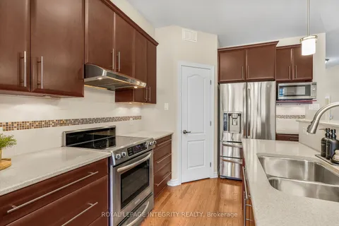 532 Rochefort Circle, ON K4A 0M8