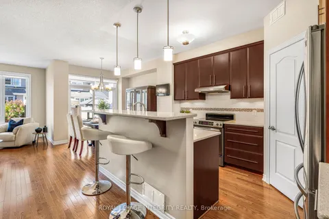 532 Rochefort Circle, ON K4A 0M8