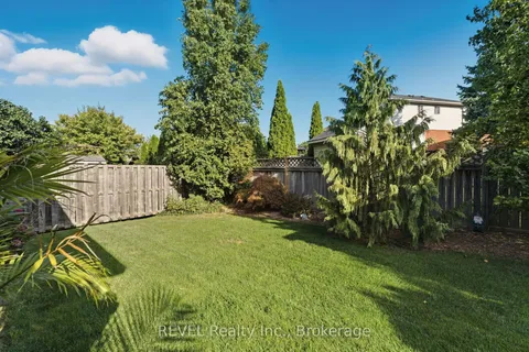 11 Supreme Drive, ON L8W 3V1