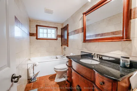 668 Champlain Drive, ON K6H 6P2