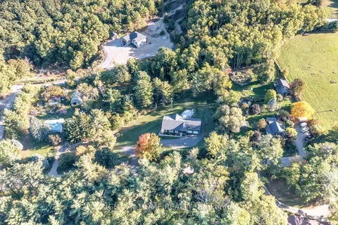 6521 9th Line, ON K0L 1B0