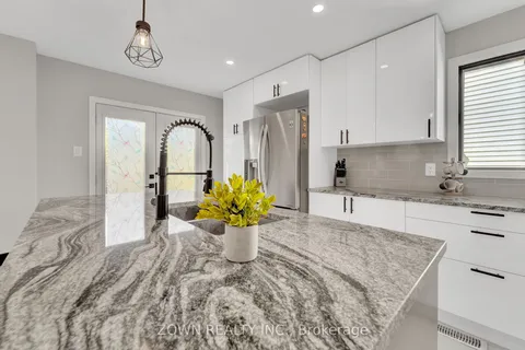 6346 Beausejour Drive, ON K1C 3J8