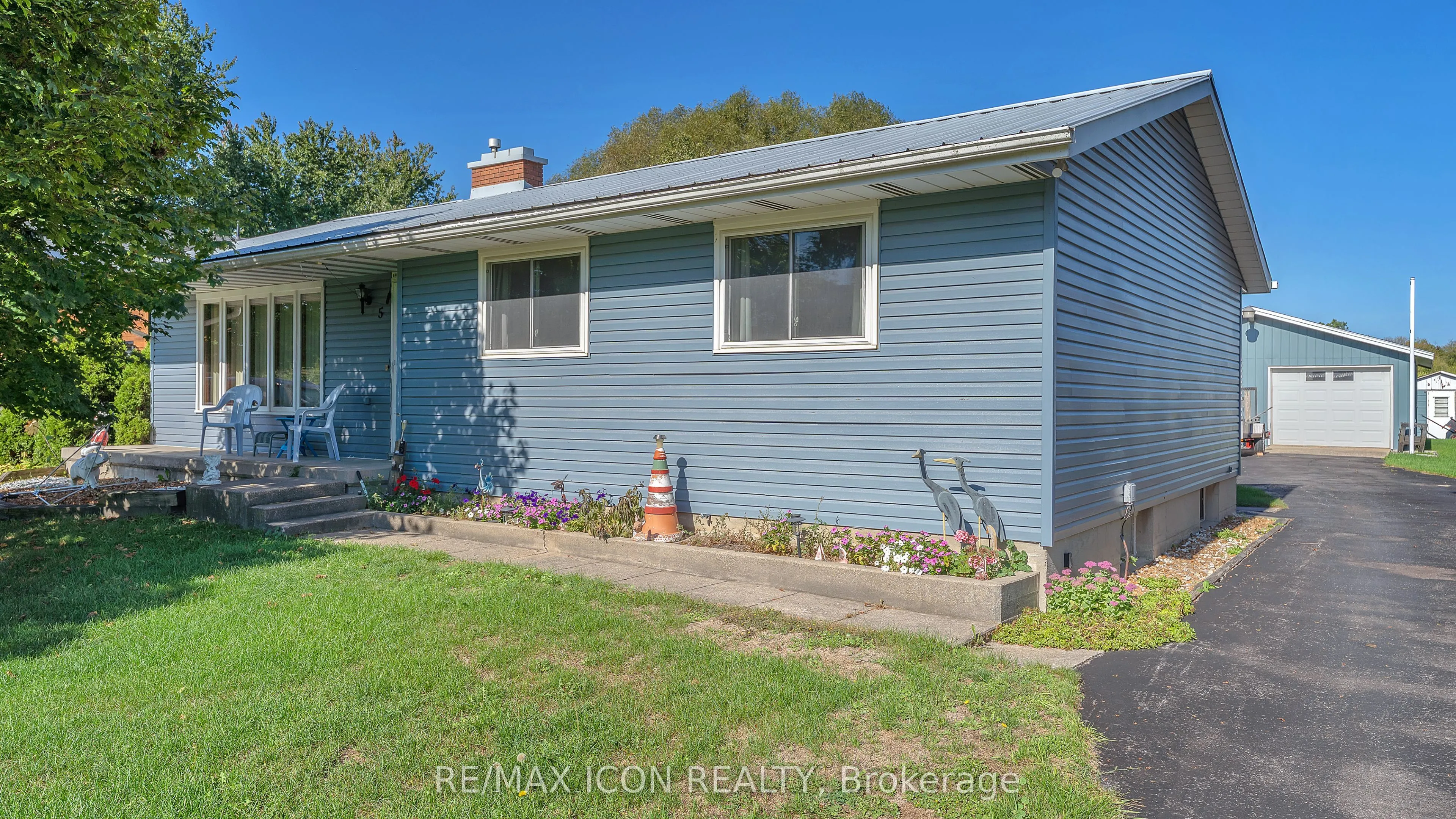 Detached 3 bedroom 2 bathroom at 8274 Burwell Road in Lambton Shores - MLS# X12436056