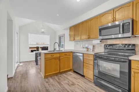 6 Law Drive, ON N1E 7E8