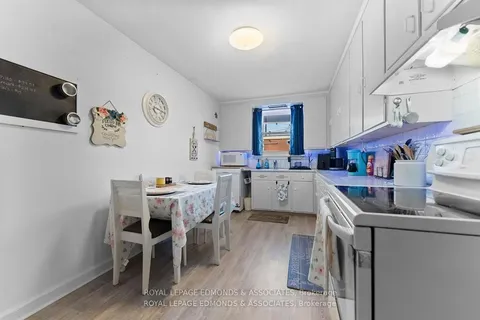 7 Isabella Street, ON K8A 5S4