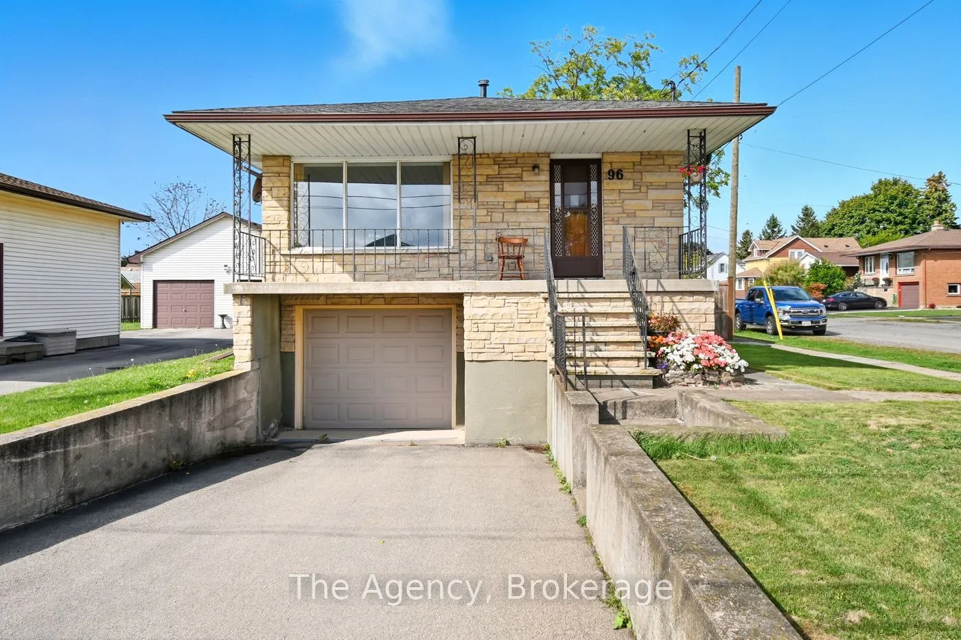 96 Elizabeth Street, ON L3K 2B8