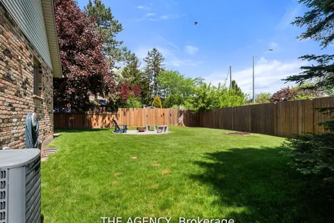 106 Spruceside Crescent, ON L0S 1E0