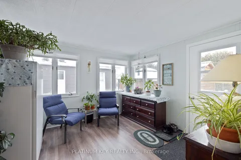 477 Richard Crescent, ON N7G 3P4