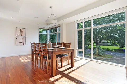 2029 Cabot Street, ON K1H 6J7