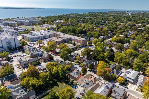 181 Alfred Street, ON K7L 3R8