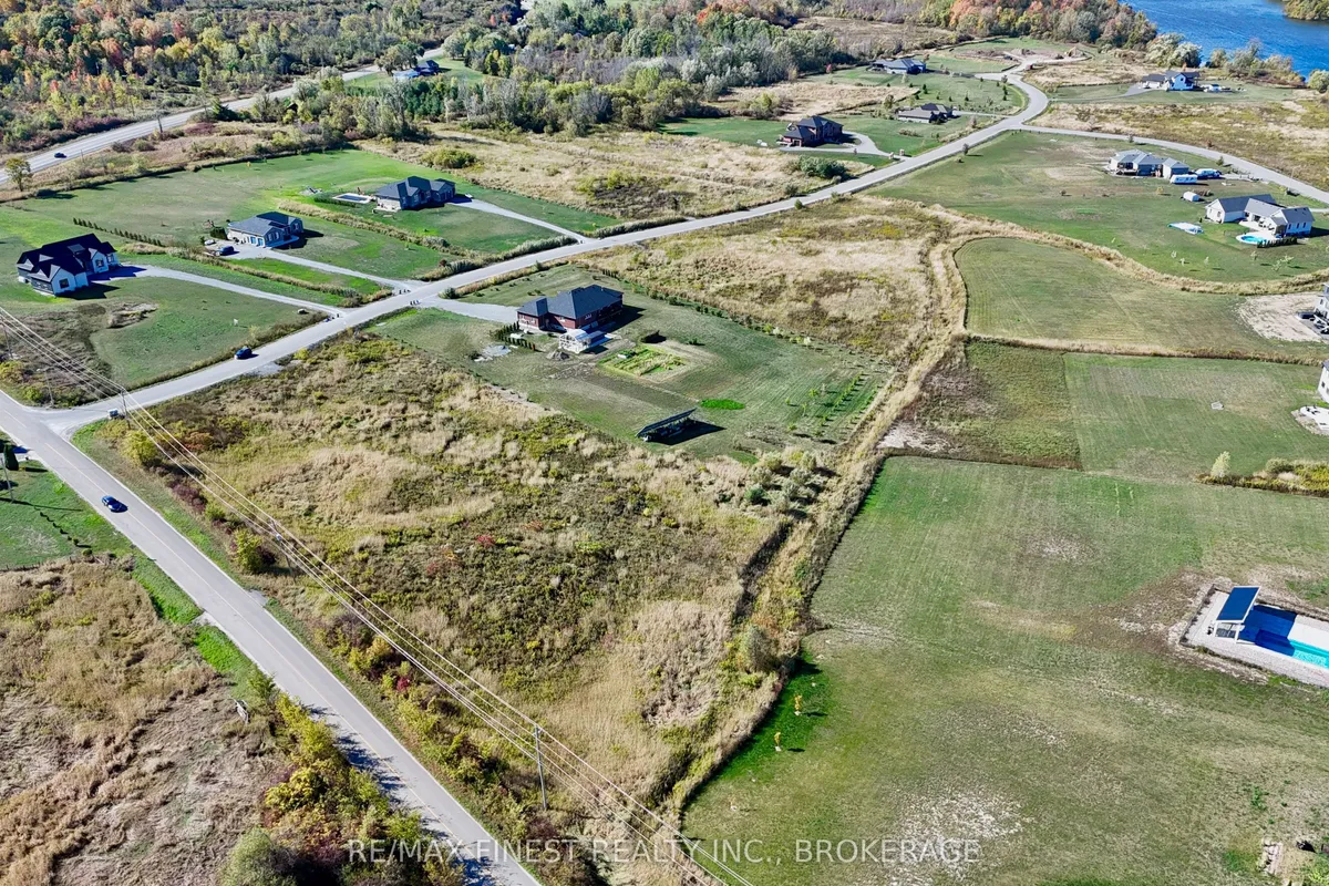 244 Mann Drive, ON K7L 4V3