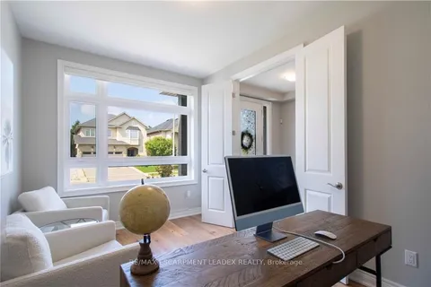 19 SECINARO Avenue, ON L9G 0C6