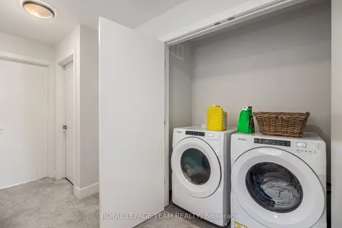 1400 Mayview Avenue, ON K1Z 8H7