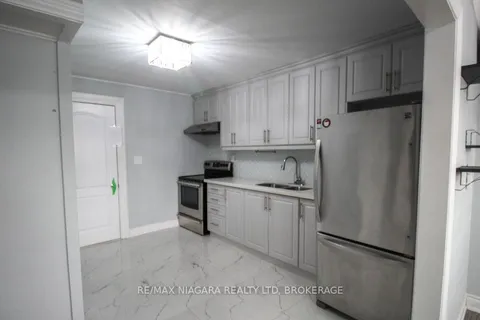 9 Inglewood Road, ON L2P 2C3