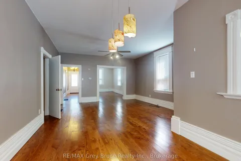 89 3rd Street, ON N0G 1L0