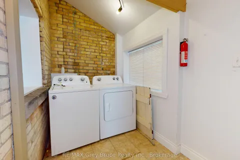 89 3rd Street, ON N0G 1L0