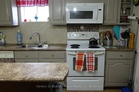 176 Church Street, ON P2B 1H5