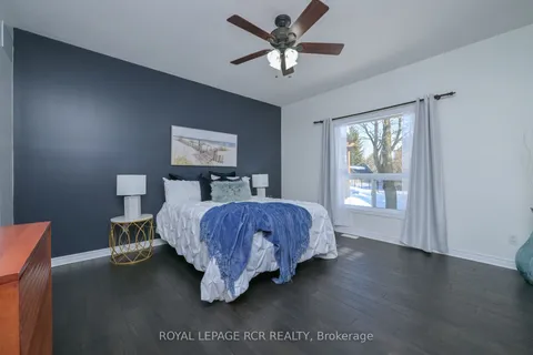 44 Rayburn Meadows N/A, ON L9W 7E7