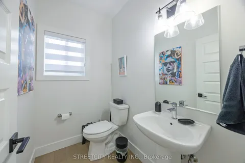 1754 Brunson Way Drive, ON N6K 0H1