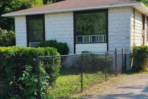 28 Bourke Street, ON K7A 3M2