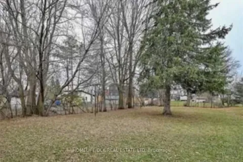 28 Bourke Street, ON K7A 3M2