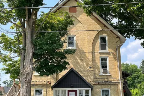 182 12th Street, ON N4N 1T8