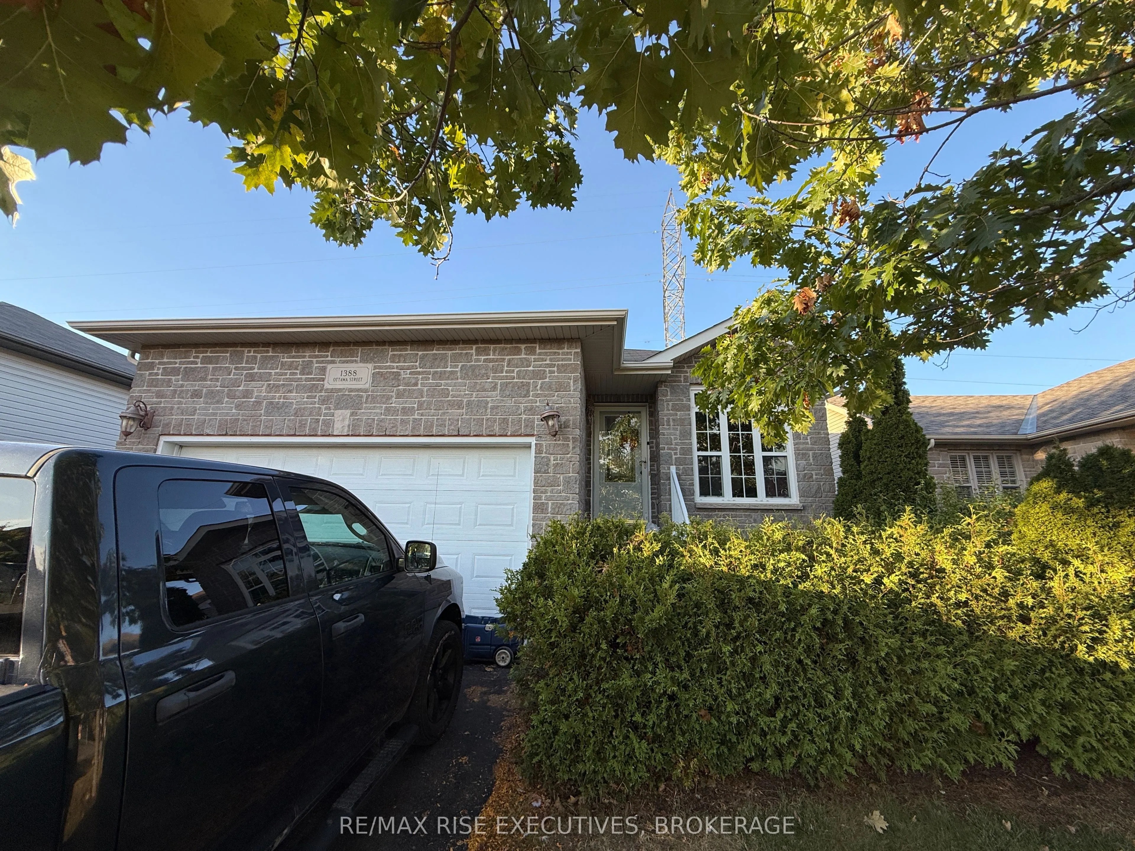 1388 Ottawa Street, ON K7P 0C2