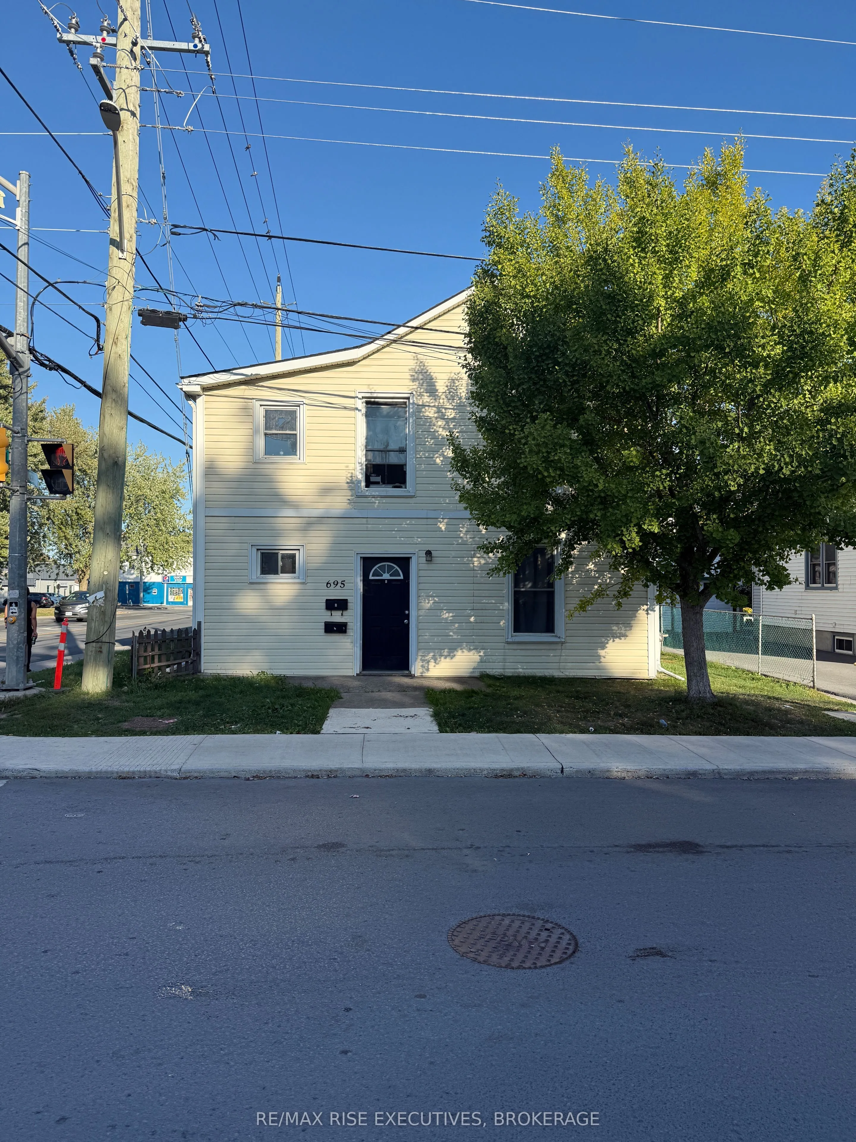 695 Victoria Street, ON K7K 4S6