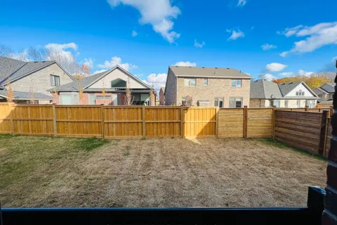 9 Fairhurst Street, ON L1A 0E4