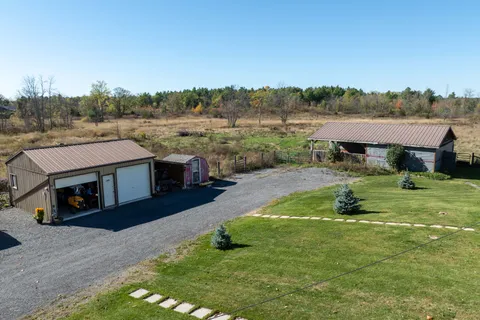 895 Ninth Concession Road, ON K0K 1Z0