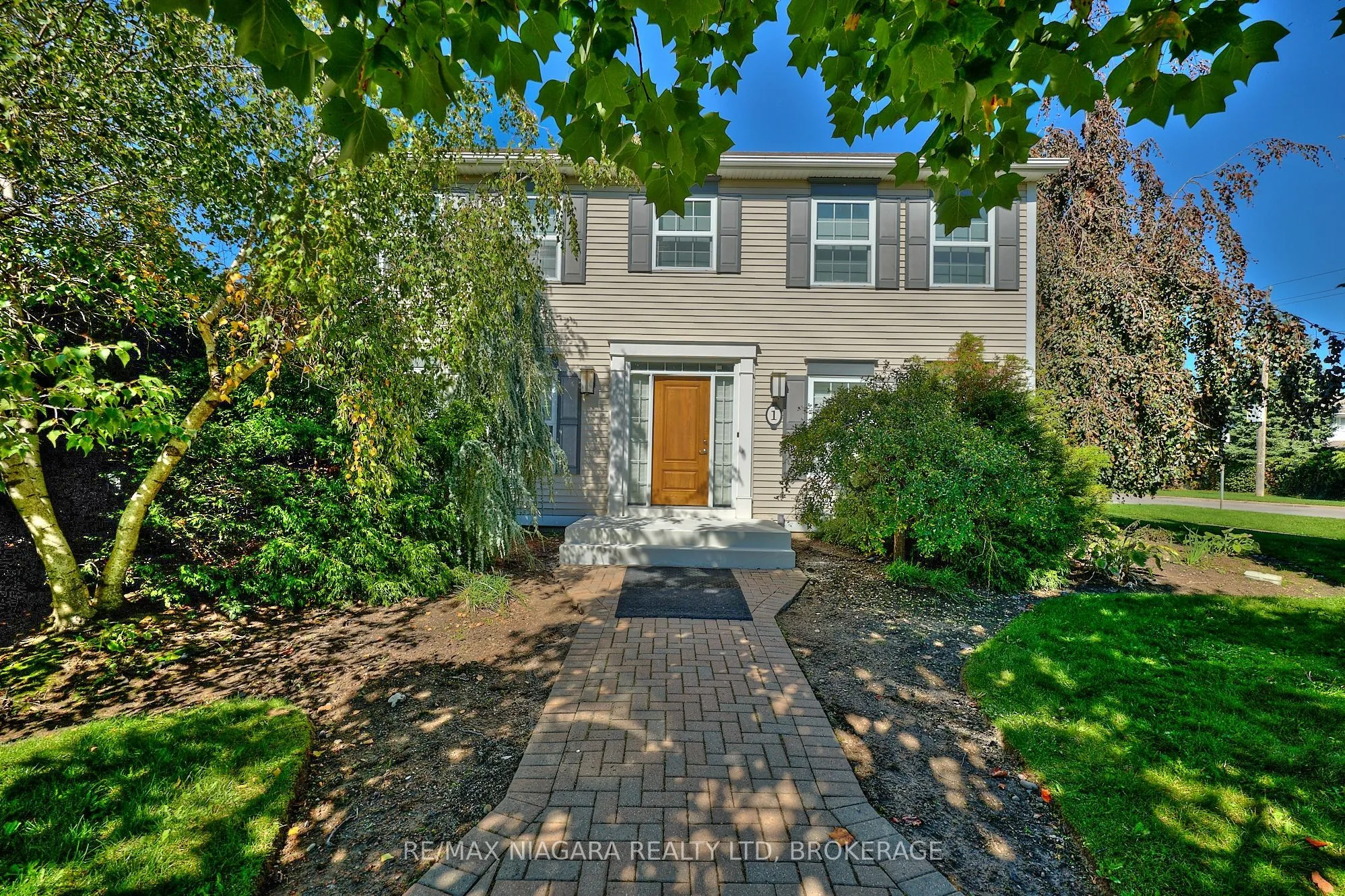 1 Breckenridge Boulevard, ON L2W 1A7