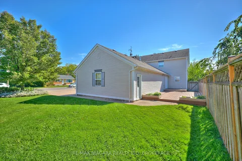 1 Breckenridge Boulevard, ON L2W 1A7