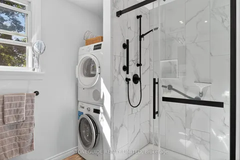 239 Rogers Street, ON K9H 1W2