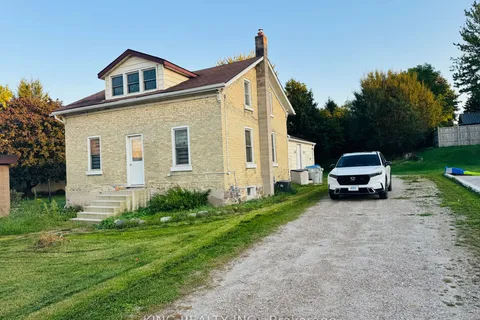 39 MAIN Street, ON N0M 2T0