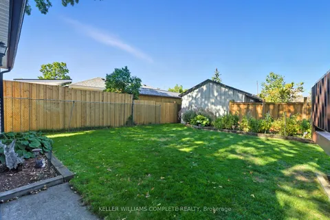 446 East 42nd Street, ON L8T 3B3