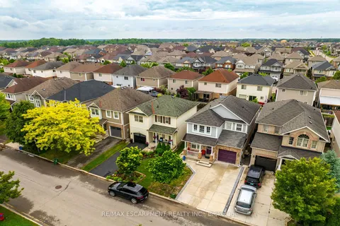 68 Powell Drive, ON L0R 1C0