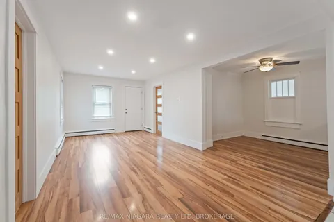 543 Vine Street, ON L2M 3T5