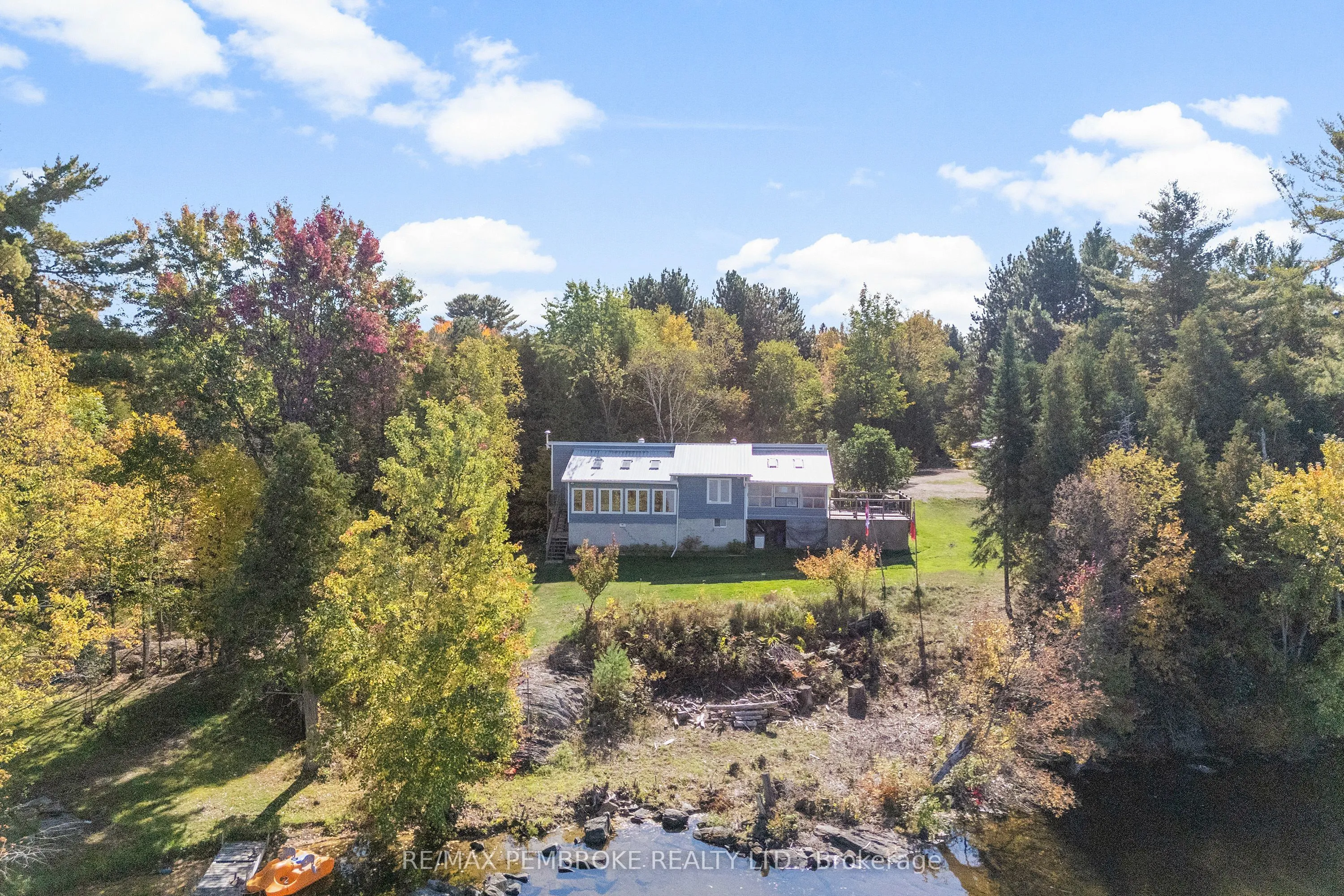 204B Hawkins Drive, ON K0J 2A0