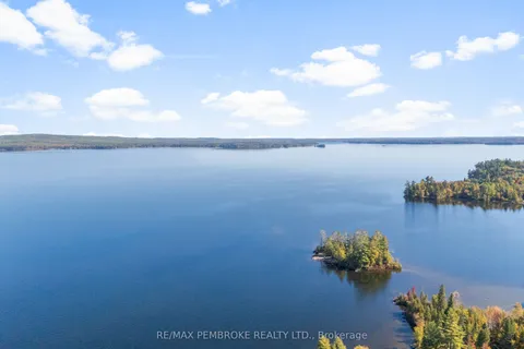 204B Hawkins Drive, ON K0J 2A0