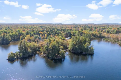 204B Hawkins Drive, ON K0J 2A0