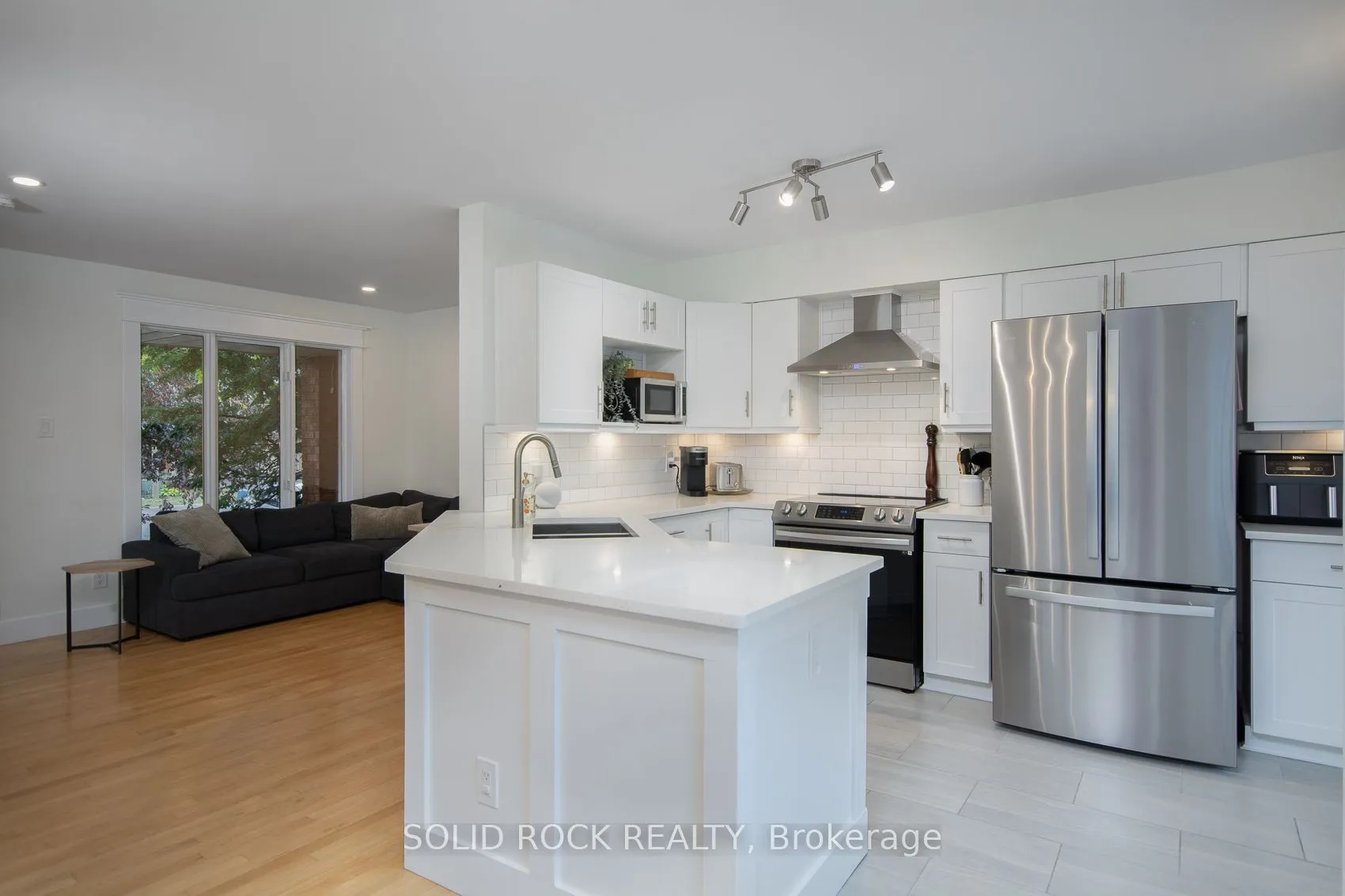 119 Kincardine Drive, ON K2V 1B1