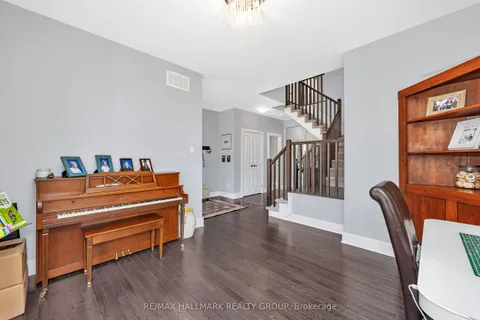 78 Dunlop Road, ON K7C 0R8