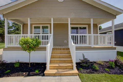 210 Spruce Drive, ON N4N 3B8