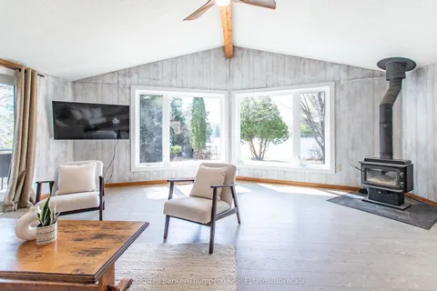 810 East Waseosa Lake Road, ON P1H 2J4