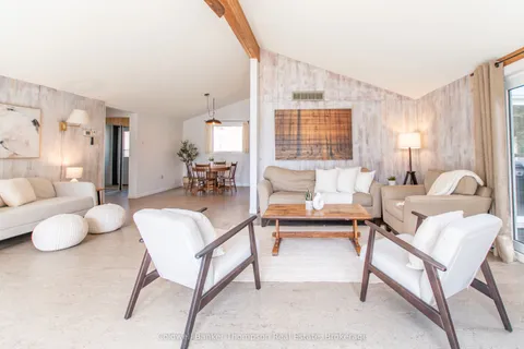 810 East Waseosa Lake Road, ON P1H 2J4