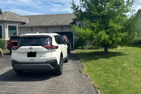 2381 9th Avenue, ON N4K 3H4